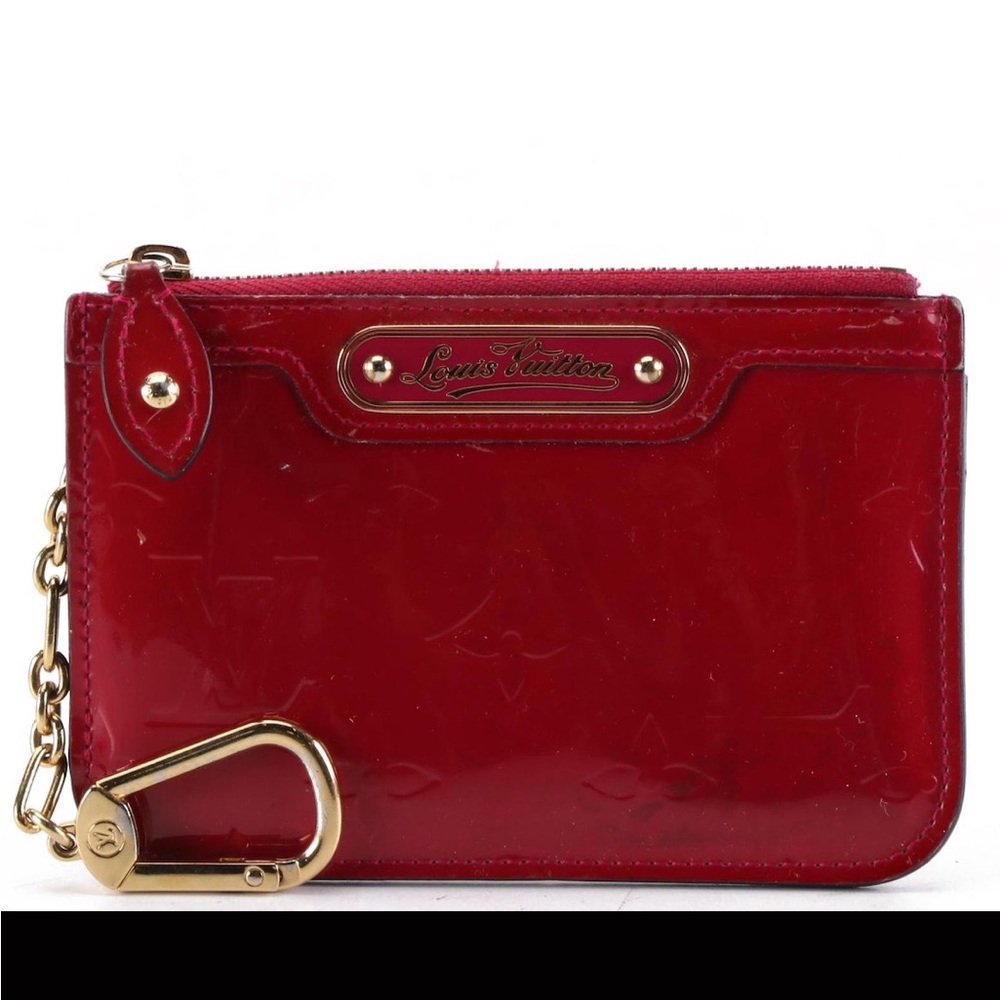 Louis Vuitton pochette cles monogram vernis red!